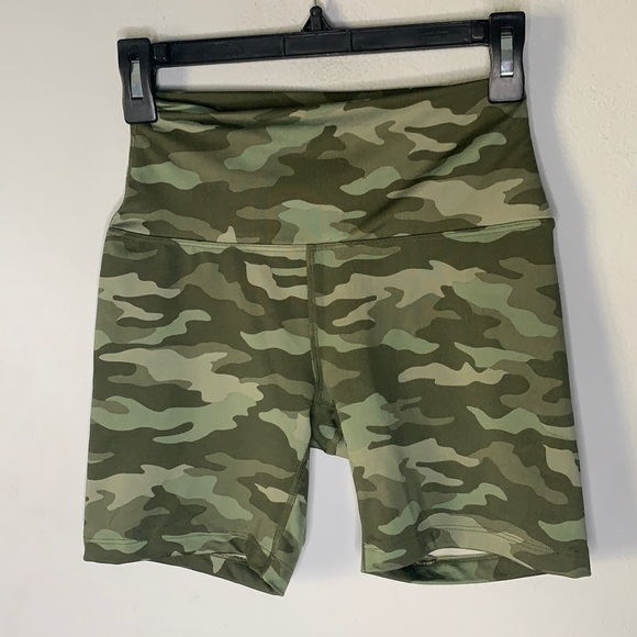 PINK Victoria's Secret Pants - Pink Victoria’s Secret camouflage green bike shorts tights s